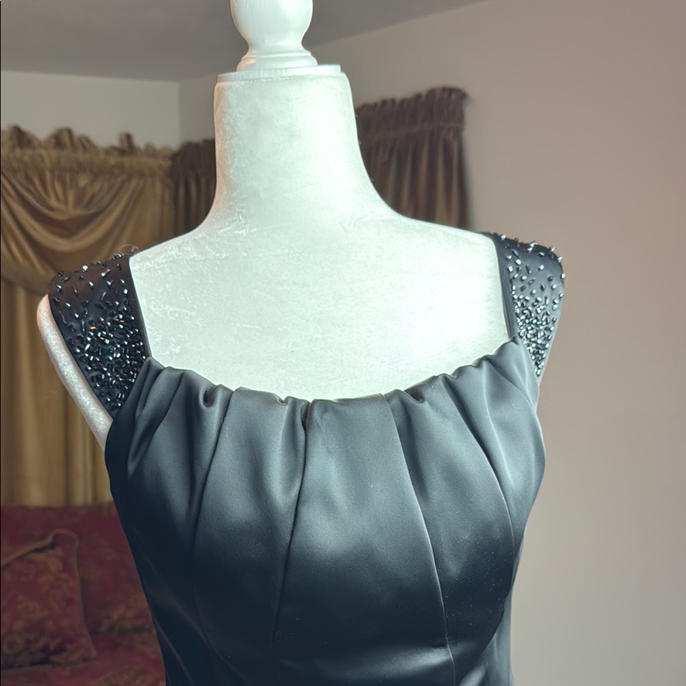 Maggy London Black Satin-like Midi Prom Dress Size 8